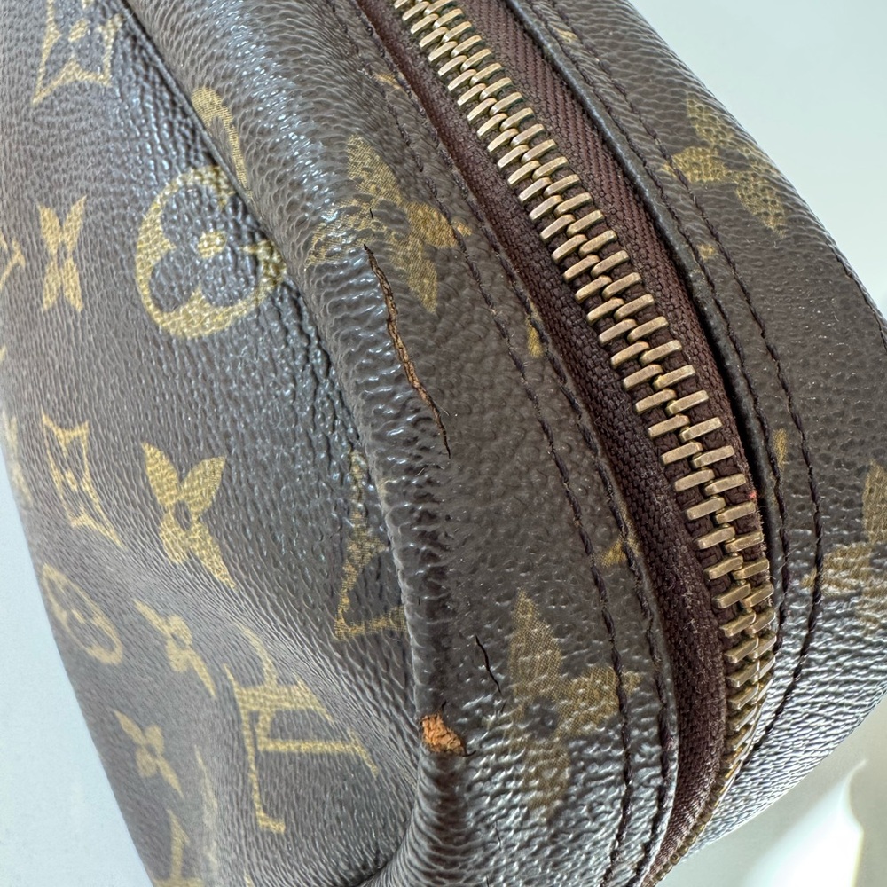 Louis Vuitton Monogram Toiletry Bag - Picture 6 of 10